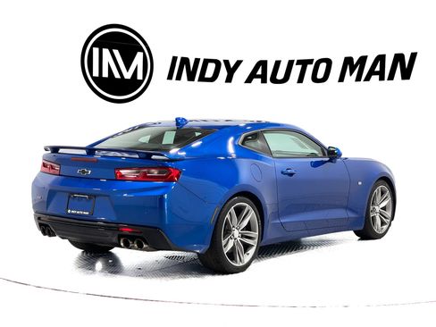 Used 2018 Chevrolet Camaro SS RWD image 4
