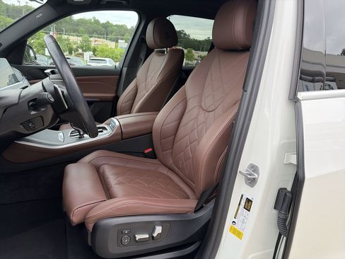 Used 2023 BMW X5 sDrive40i w/ Climate Comfort Package RWD image 14