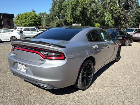 Used 2016 Dodge Charger R/T w/ Plus Group RWD image 5