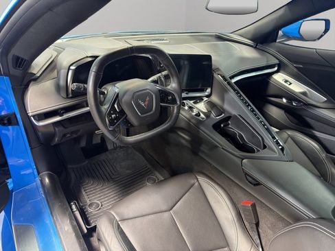 Used 2023 Chevrolet Corvette Stingray Coupe w/ 1LT RWD image 12