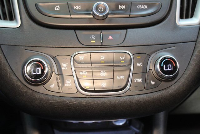 Used 2023 Chevrolet Malibu LT FWD image 22