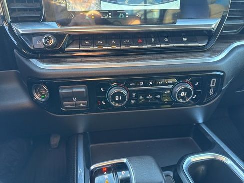 Used 2022 Chevrolet Silverado 1500 RST image 14