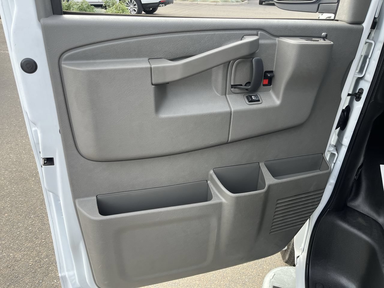 Used 2025 Chevrolet Express 2500 w/ Driver Convenience Package RWD image 18