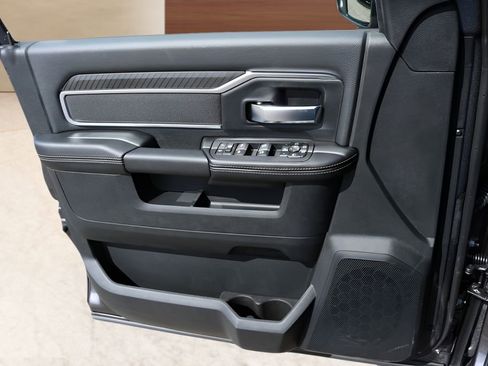 New 2026 RAM 2500 Big Horn AWD/4WD image 11