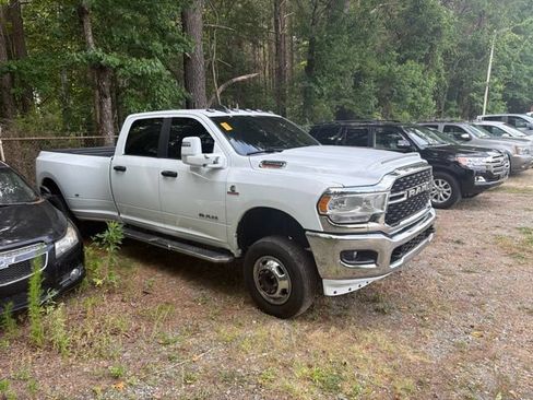 Used 2023 RAM 3500 Big Horn w/ Level 1 Equipment Group AWD/4WD image 3