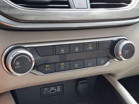 Certified 2023 Nissan Altima 2.5 SV FWD image 15
