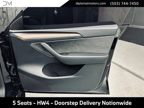 Used 2024 Tesla Model Y Performance AWD/4WD image 26