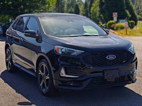 Used 2020 Ford Edge ST w/ Cold Weather Package AWD/4WD image 1