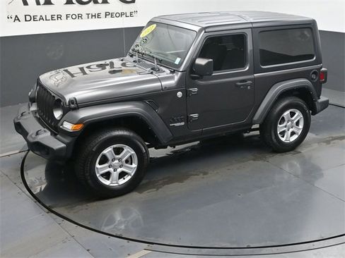 Used 2021 Jeep Wrangler Sport image 38