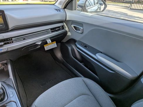 Certified 2025 Kia K4 FWD image 18