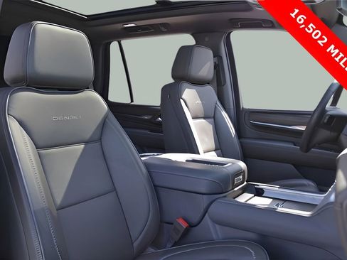 Used 2024 GMC Yukon Denali image 53