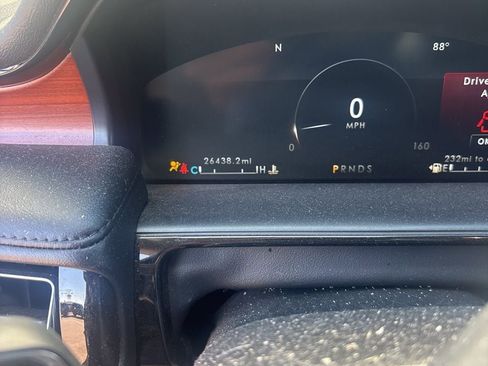 Used 2022 Lincoln Nautilus Reserve w/ Equipment Group 201A image 2