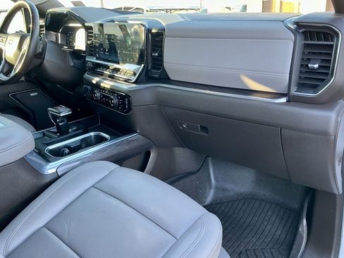 Used 2022 Chevrolet Silverado 1500 LTZ w/ LTZ Premium Package image 23