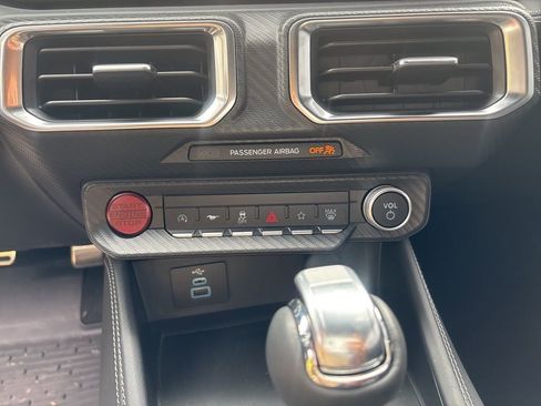 Used 2025 Ford Mustang GT Premium RWD image 32