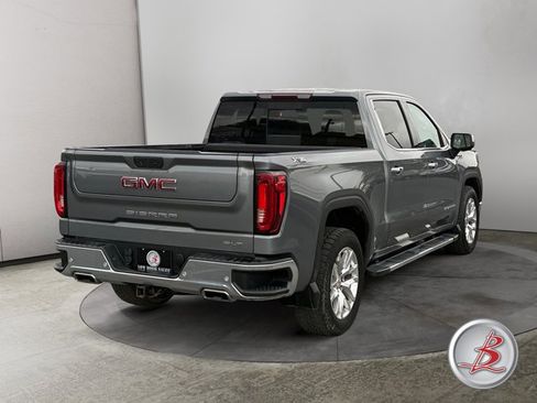 Used 2020 GMC Sierra 1500 SLT w/ SLT Premium Plus Package AWD/4WD image 7