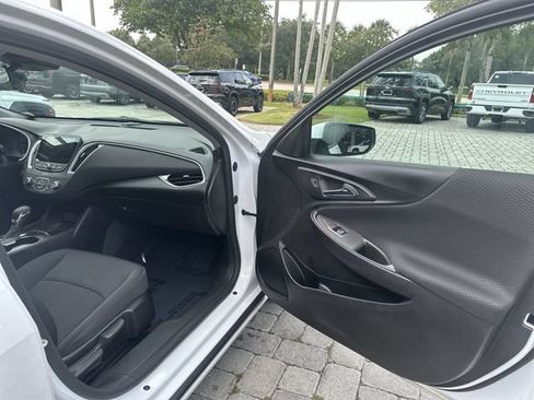 Used 2023 Chevrolet Malibu RS FWD image 23