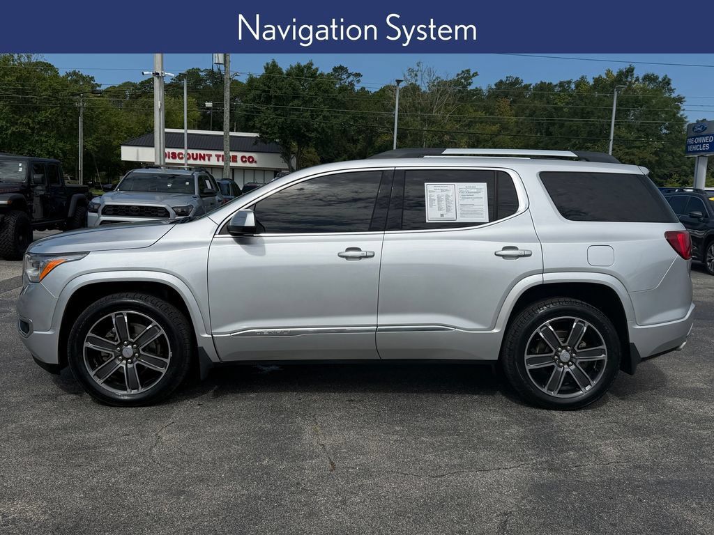 Used 2018 GMC Acadia Denali w/ Technology Package FWD image 2