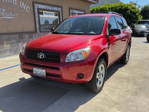 Used 2006 Toyota RAV4 2WD image 2