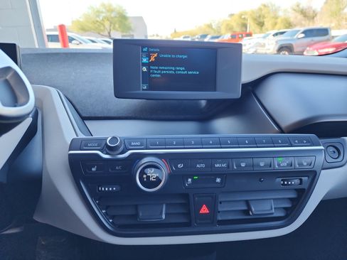 Used 2018 BMW i3 image 28