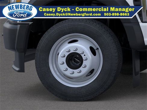 New 2025 Ford F450 XL image 19