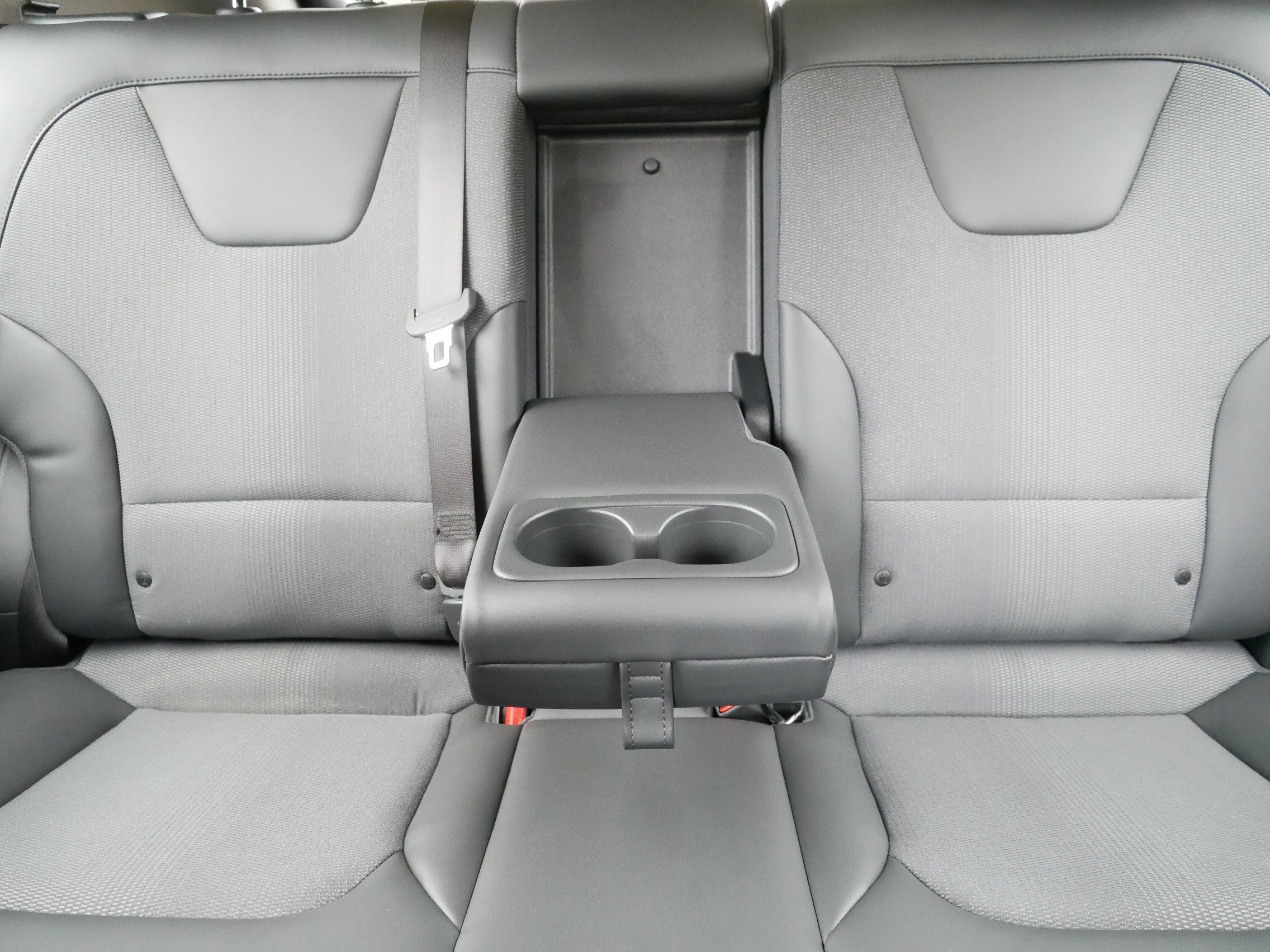 Used 2025 Kia Niro EX FWD image 13