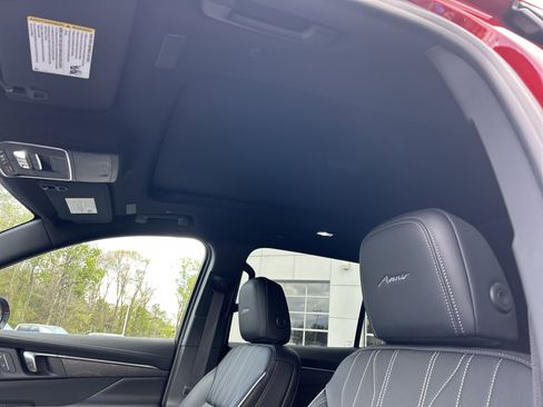New 2026 Buick Enclave Avenir w/ Super Cruise Package AWD/4WD image 17