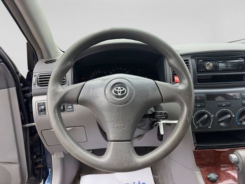 Used 2005 Toyota Corolla LE w/ Audio Value Pkg FWD image 15