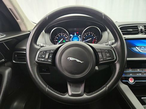 Used 2020 Jaguar F-PACE Premium AWD/4WD image 14