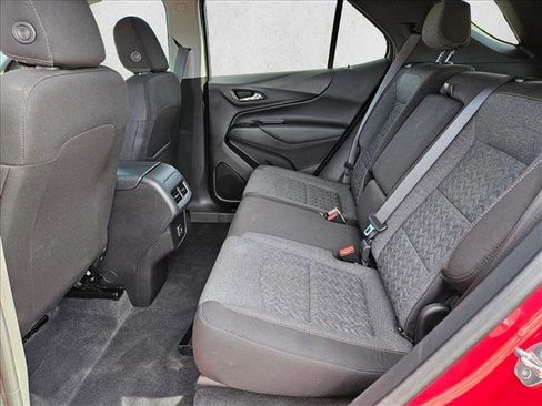 Used 2023 Chevrolet Equinox LT image 23