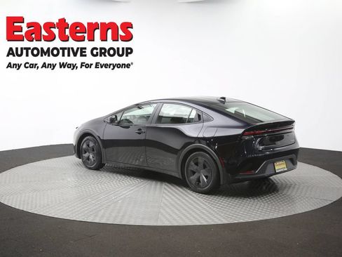 Used 2025 Toyota Prius LE FWD image 61