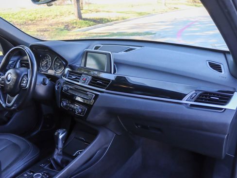 Used 2018 BMW X1 xDrive28i image 23