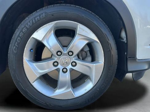 Used 2016 Honda HR-V LX image 41