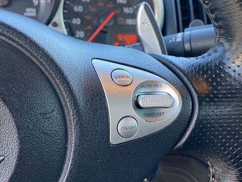 Used 2016 Nissan 370Z Touring image 24