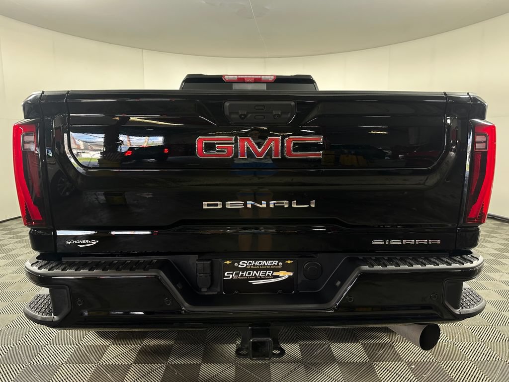 Used 2026 GMC Sierra 3500 Denali w/ Denali Reserve Package AWD/4WD image 4