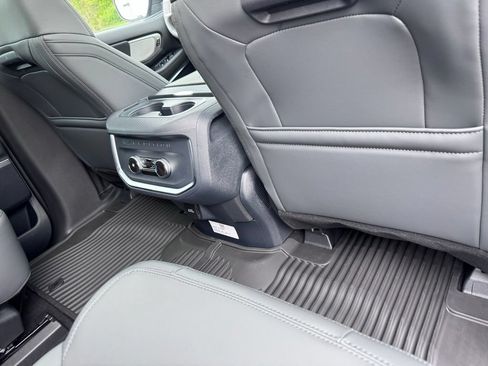 New 2026 Ford Expedition Active AWD/4WD image 21
