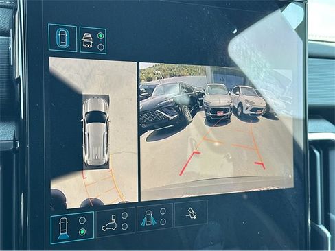 New 2025 GMC Acadia Elevation image 6