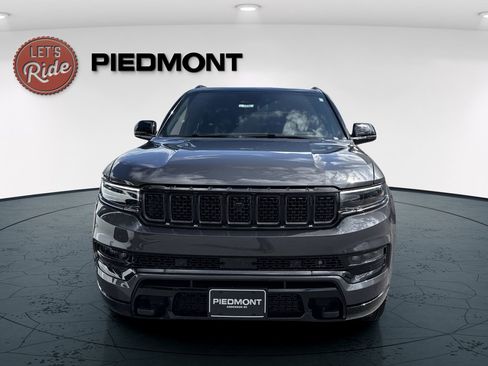 New 2025 Jeep Grand Wagoneer Series III w/ Quick Order Packagew 28T image 3