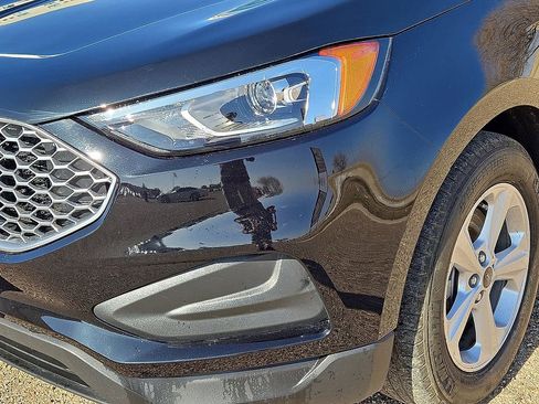 Used 2024 Ford Edge SE image 10