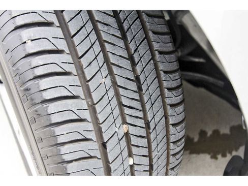 Used 2026 Toyota Corolla LE image 28