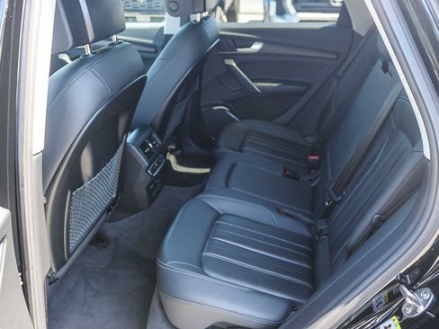 Used 2021 Audi Q5 2.0T Premium w/ Convenience Package AWD/4WD image 19