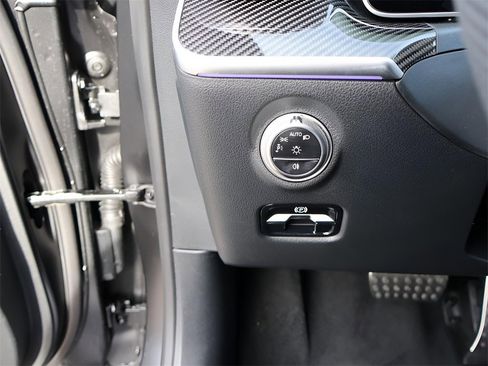 New 2026 Mercedes-Benz C 43 AMG 4MATIC Sedan image 40