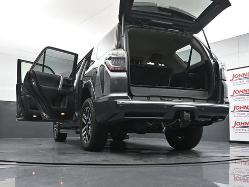 Used 2020 Toyota 4Runner Limited AWD/4WD image 30
