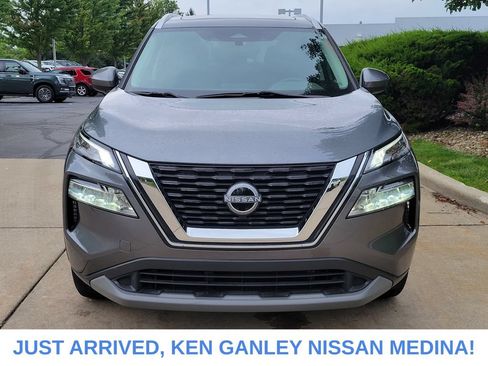 Certified 2023 Nissan Rogue SV w/ SV Premium B Package AWD/4WD image 8