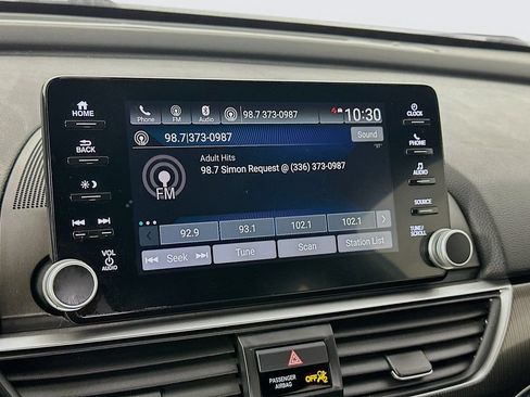Used 2018 Honda Accord Sport image 17