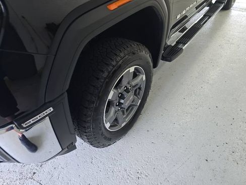 Certified 2025 GMC Sierra 2500 SLE w/ SLE Value Package; AWD/4WD image 9