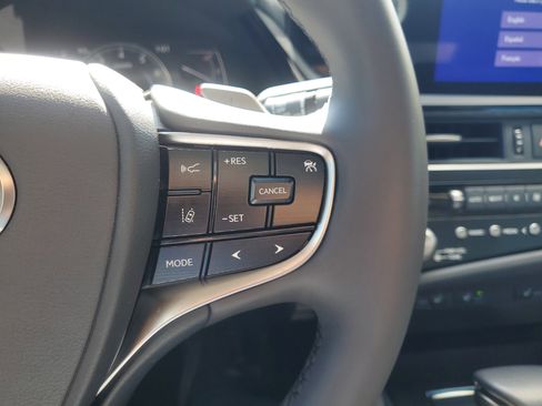 Used 2023 Lexus ES 350 w/ Premium Package image 22