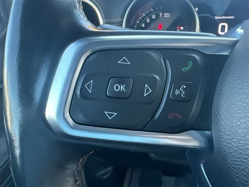 Used 2022 Jeep Wrangler Unlimited Sahara image 21