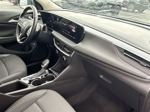 Certified 2024 Buick Encore GX Preferred w/ Comfort Package AWD/4WD image 27