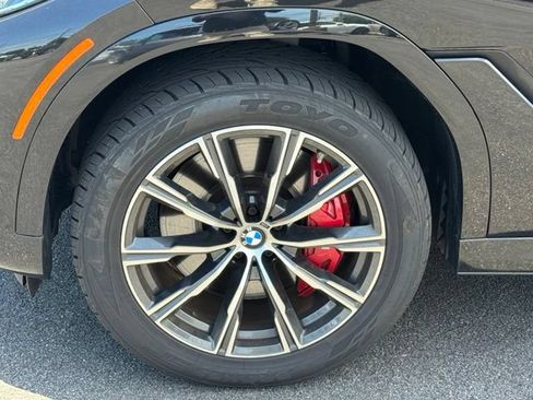 Used 2022 BMW X6 M50i w/ Premium Package AWD/4WD image 4