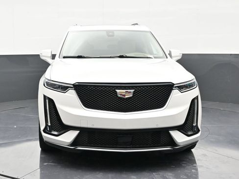 Certified 2022 Cadillac XT6 Sport w/ Platinum Package AWD/4WD image 8